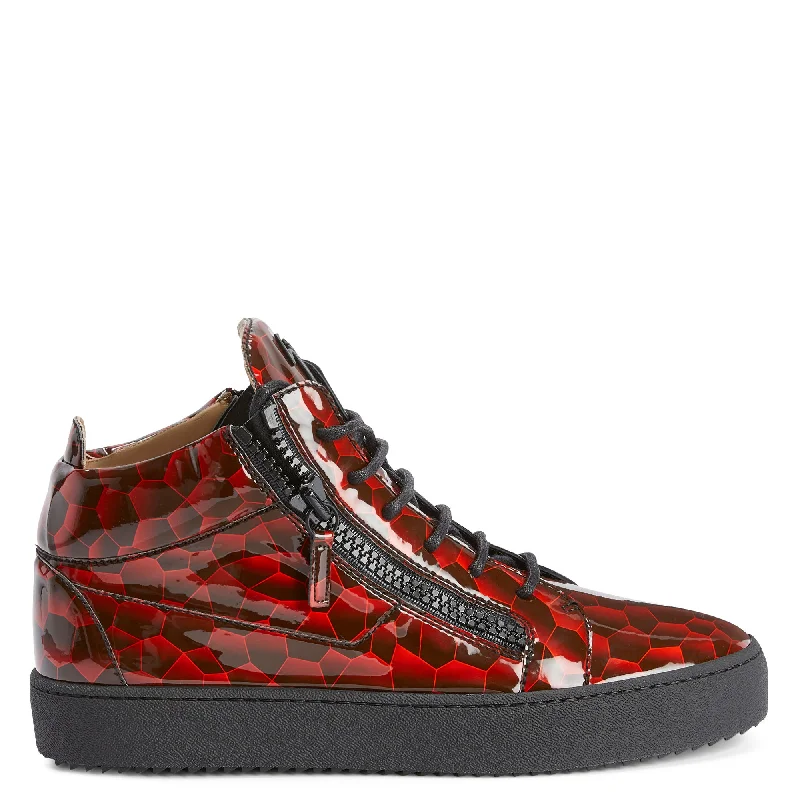 Giuseppe Zanotti Kriss