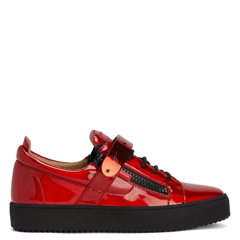 Giuseppe Zanotti Coby