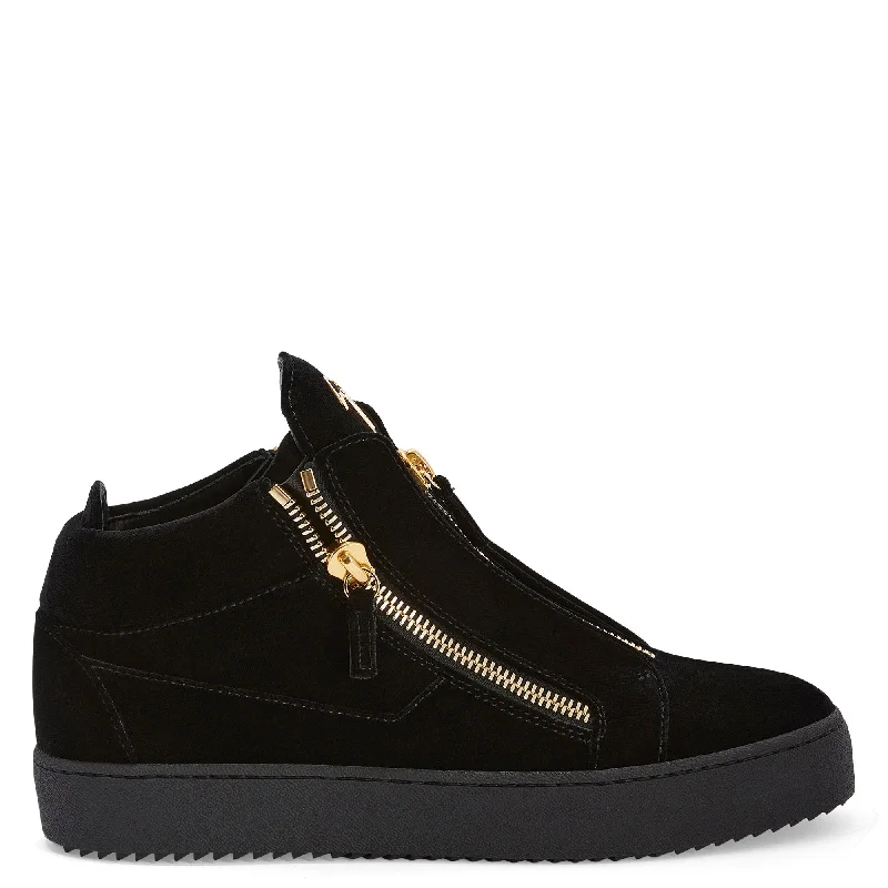 Giuseppe Zanotti Bhonny
