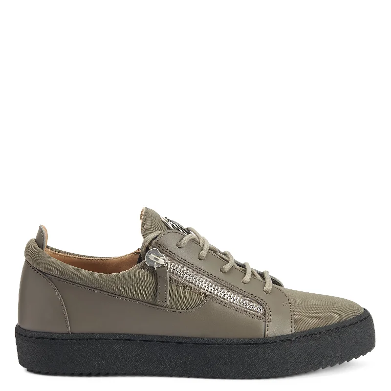 Giuseppe Zanotti Frankie
