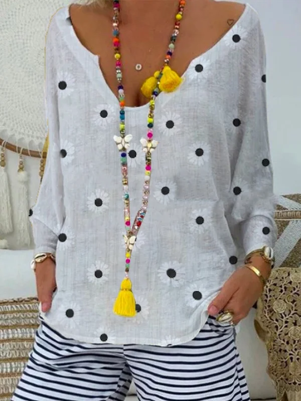 Women's Casual V-Neck Printed Shirt And Striped Shorts Suit