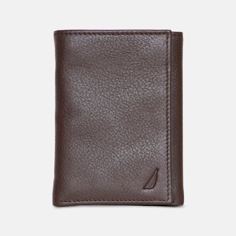 Nautica Mens Leather Trifold Passcase Wallet